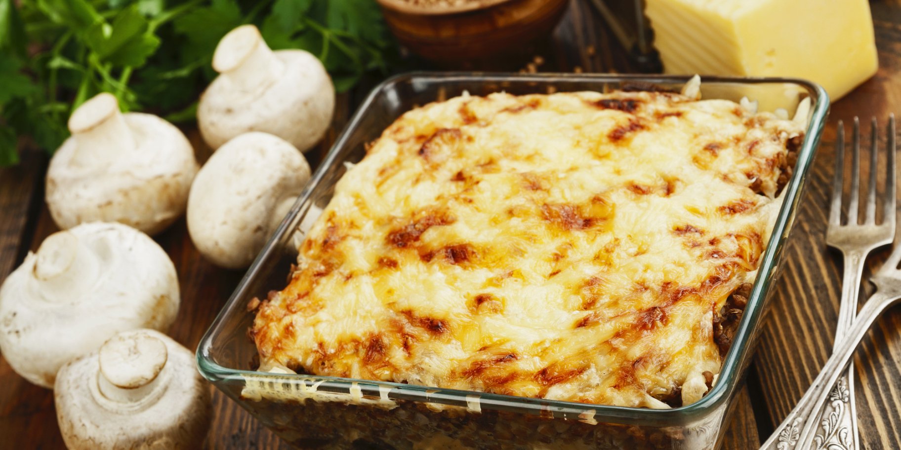 Гречана запіканка з шинкою і грибами - рецепт