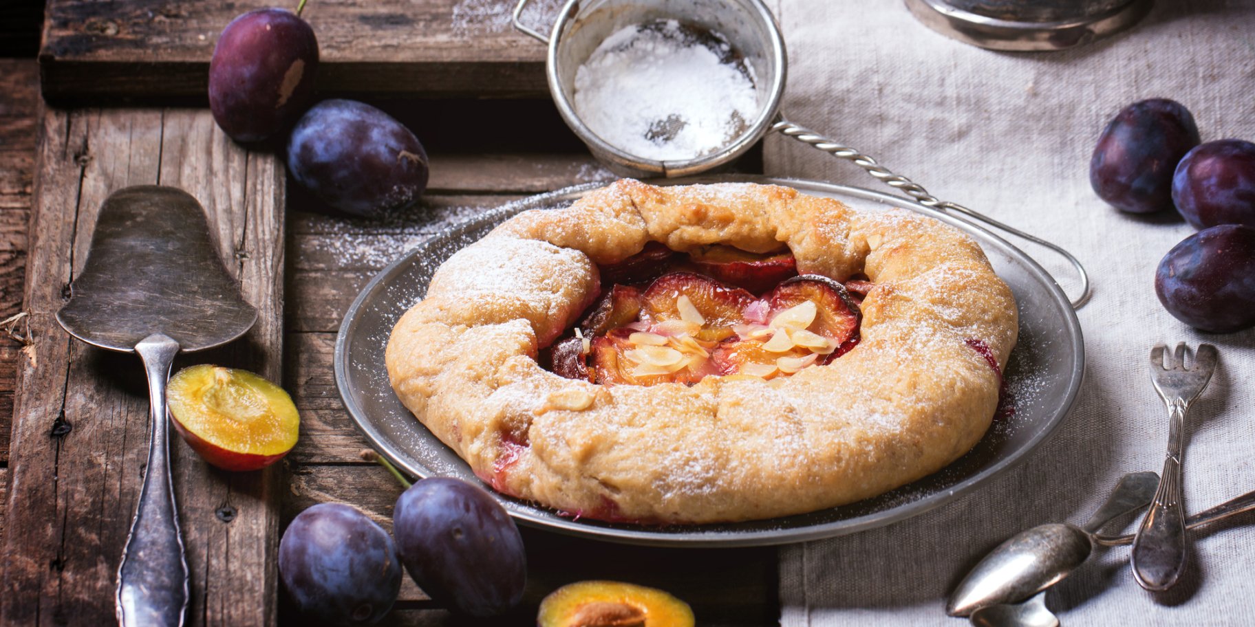 Галети зі сливами десерт