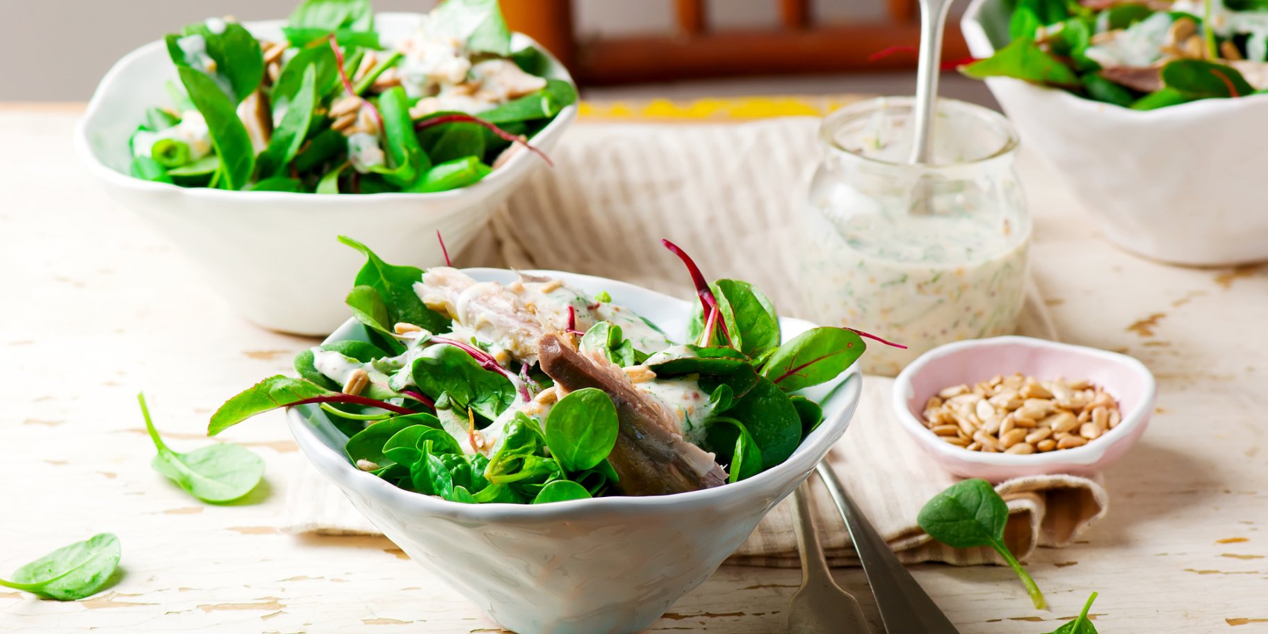 Салат з тунцем і редискою