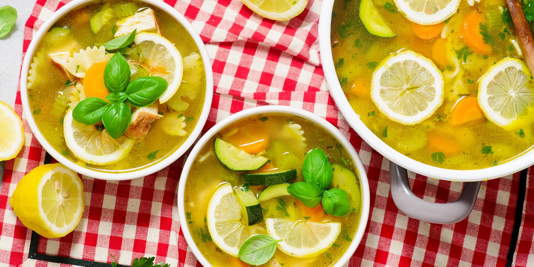 Літній суп з індичкою