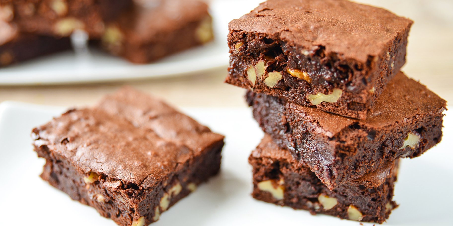 Брауні з апельсином і горіхами