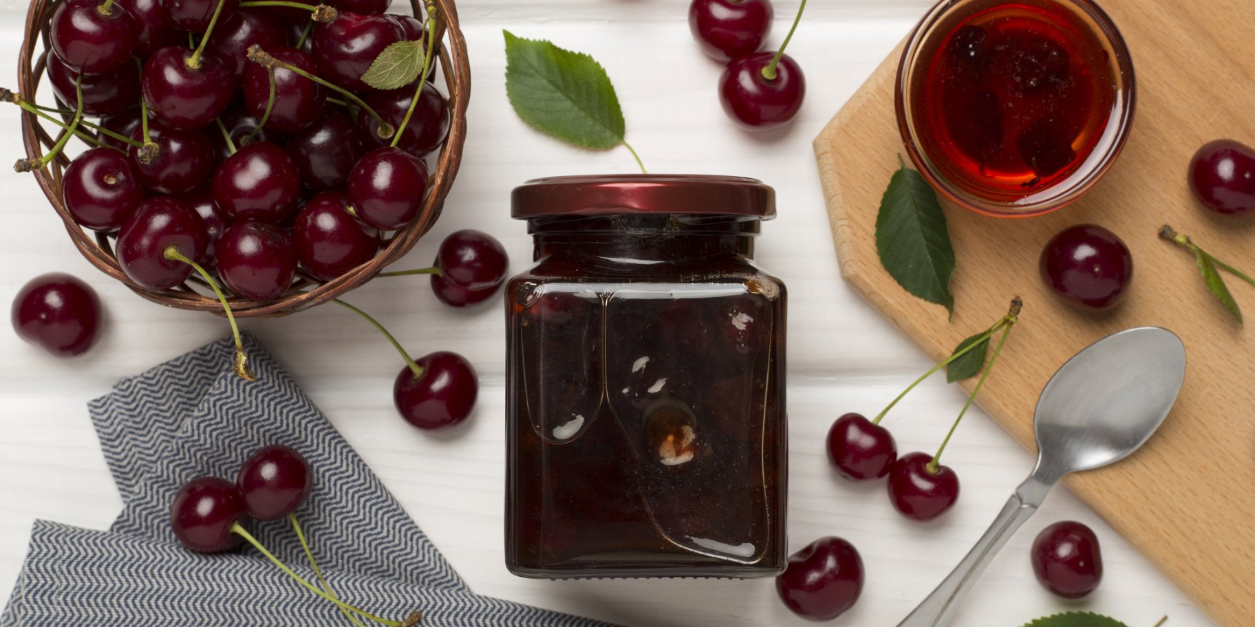 Варення вишня в шоколаді