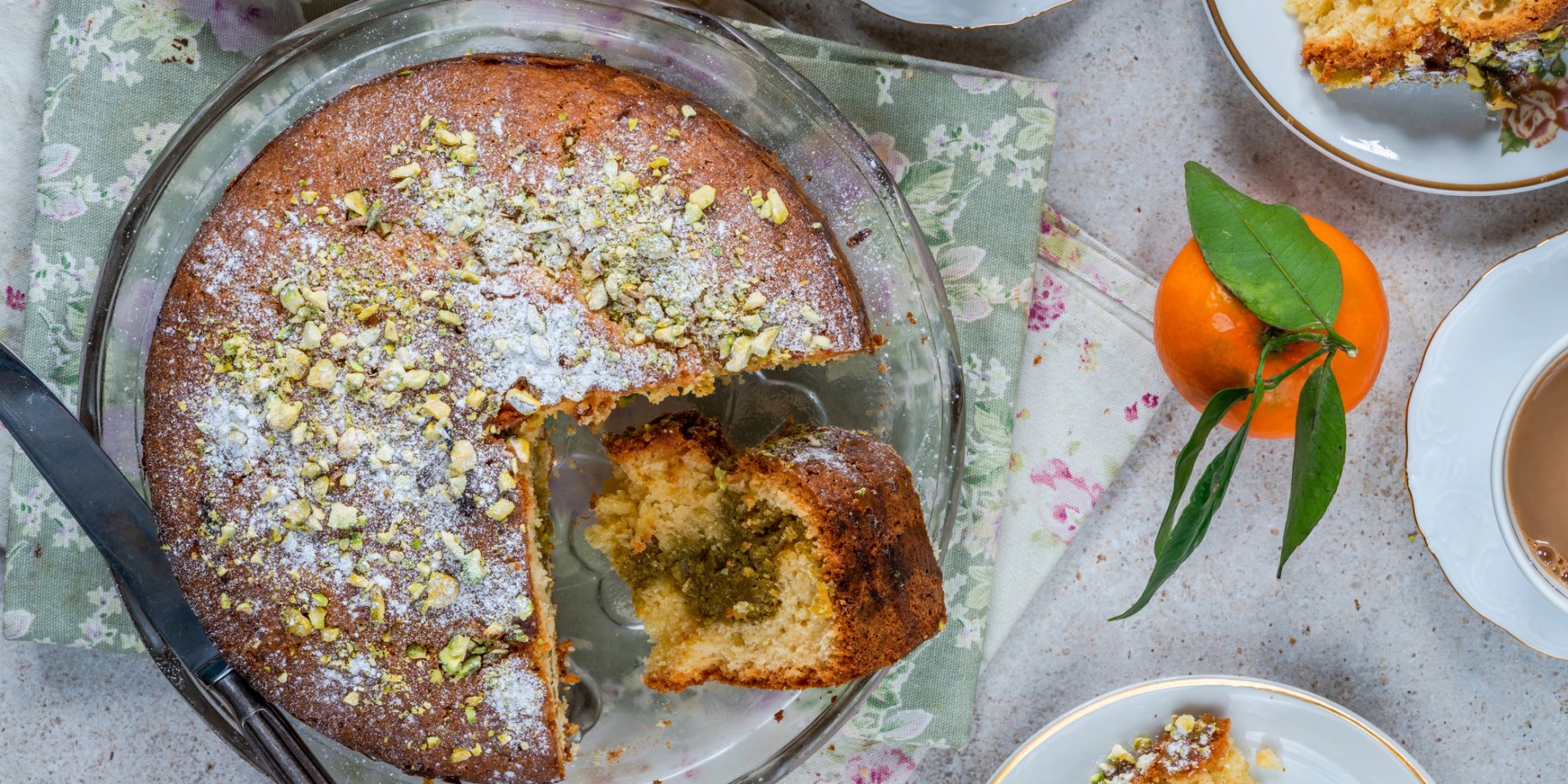 Панетоне з фісташковим кремом