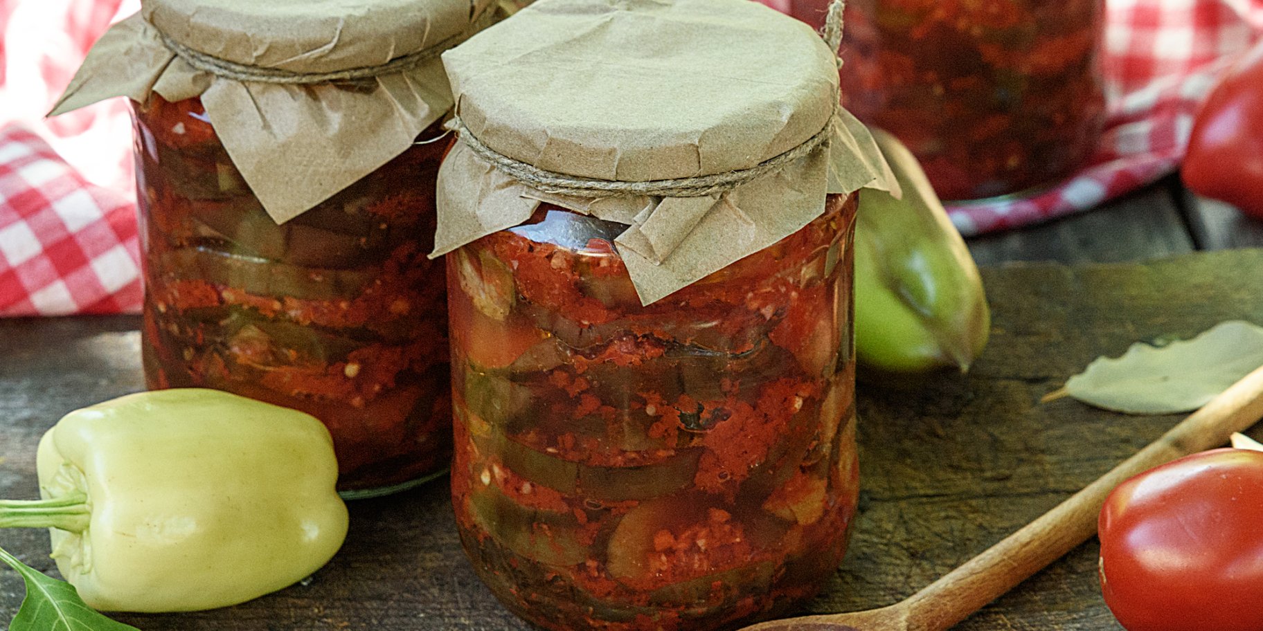 Закуска з баклажанів у банці