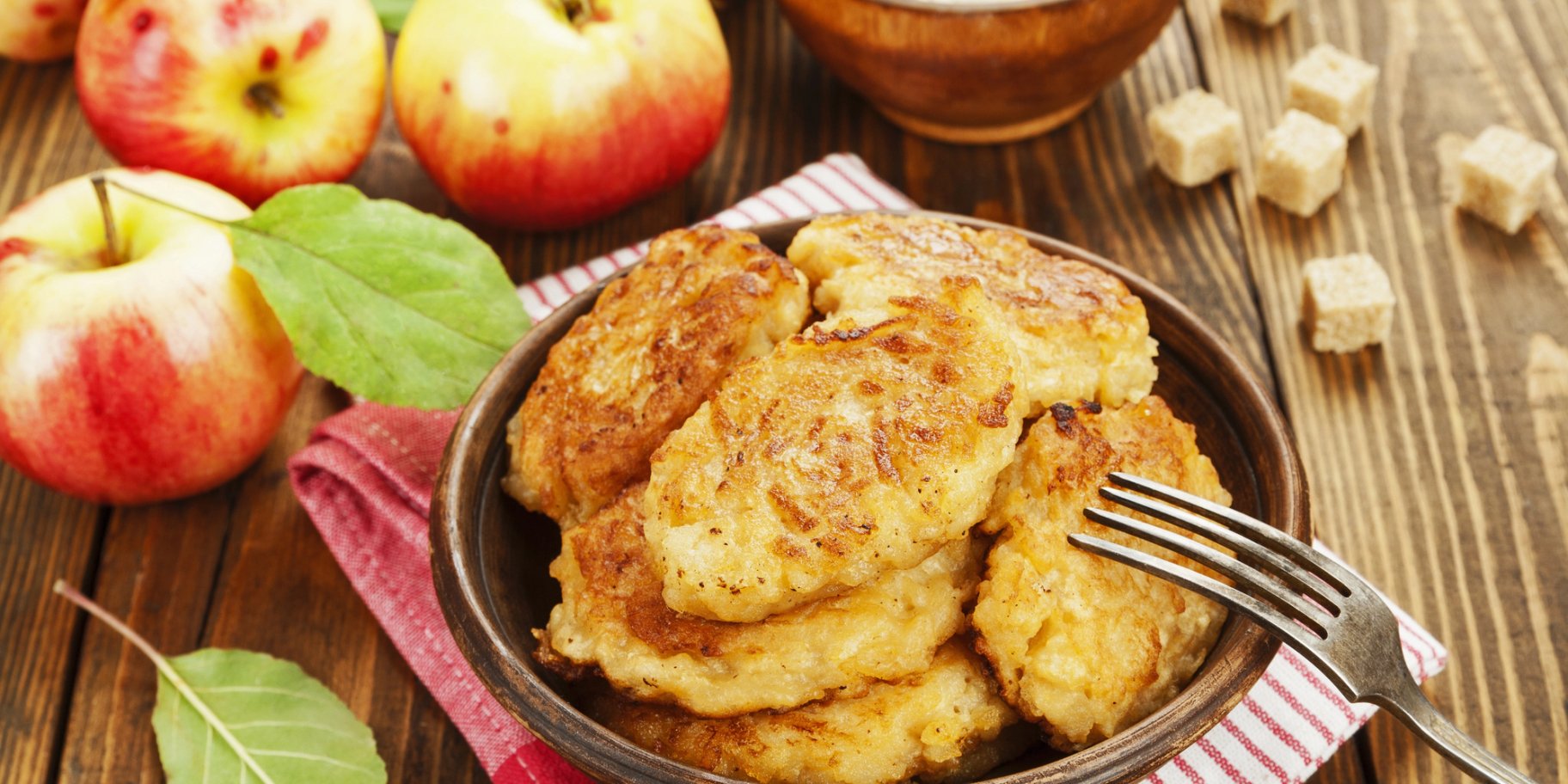 Яблучні оладки