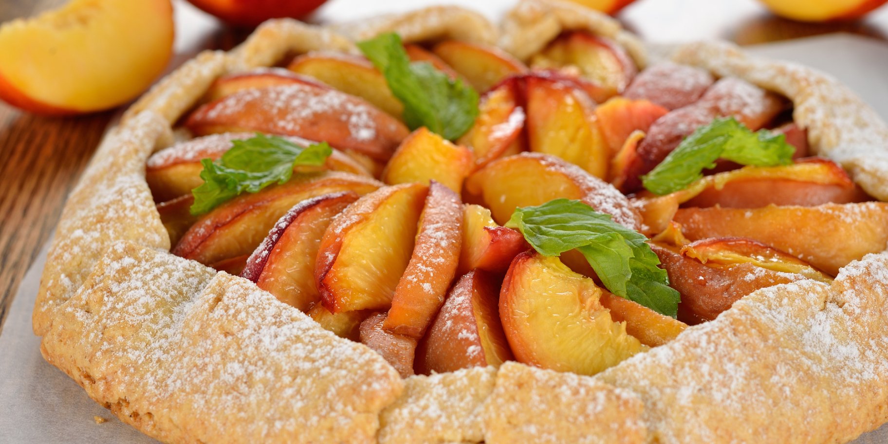 Галета з нектаринами