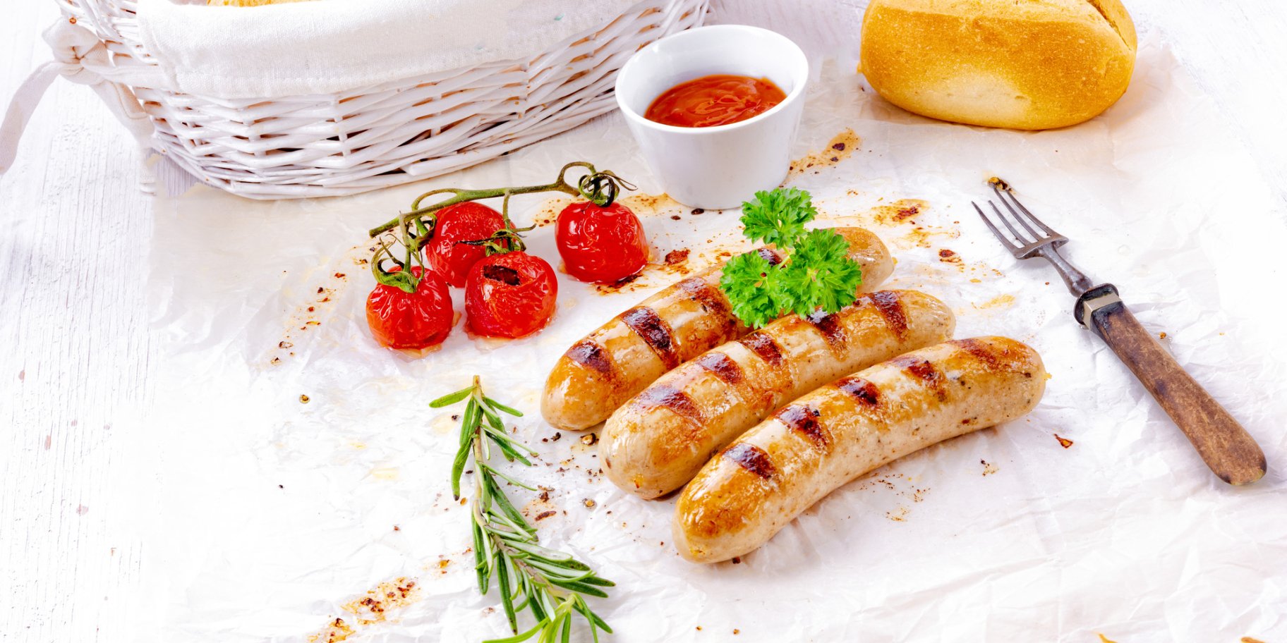 Домашние куриные сосиски с сыром