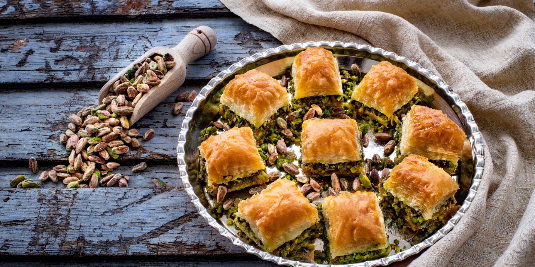 Пахлава з ревенем і фісташками