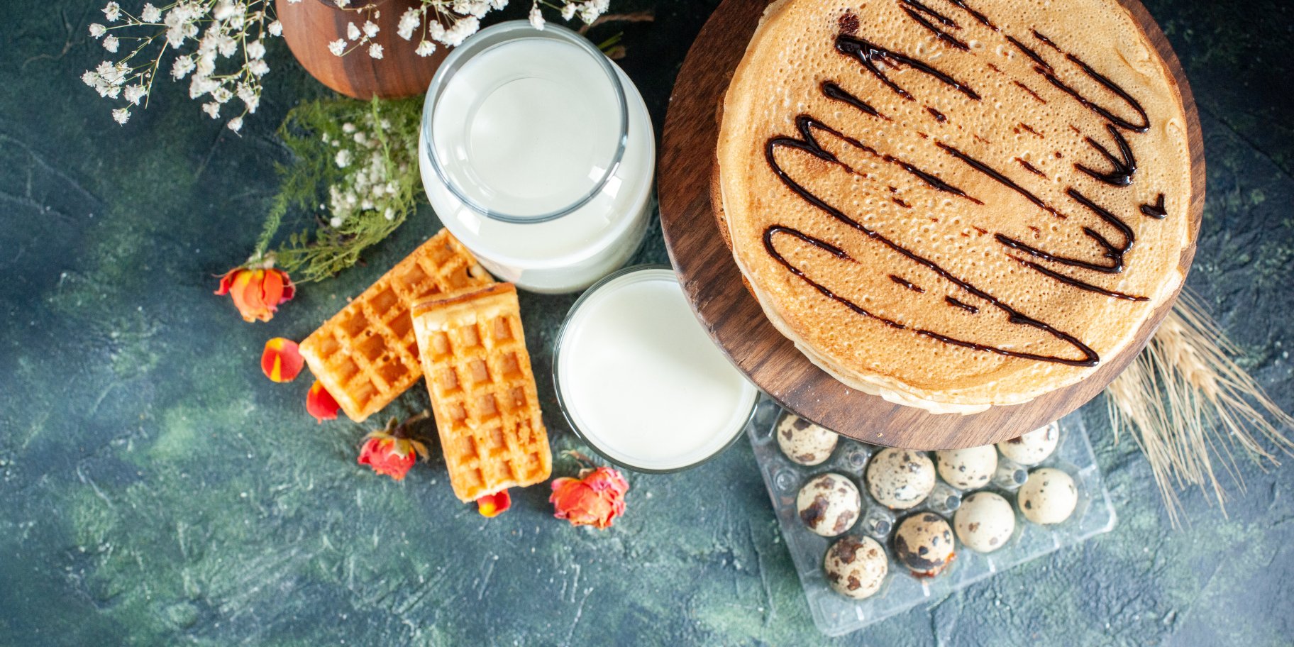 Млинцевий торт з яблуками