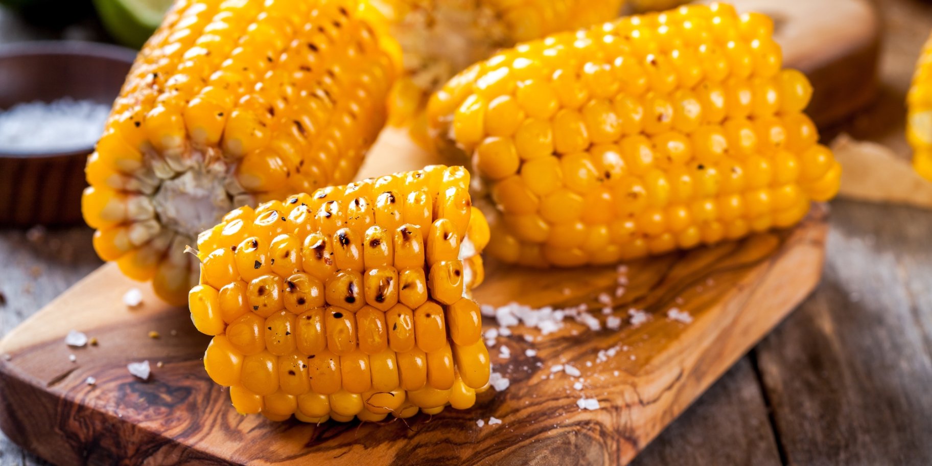 Кукурудза в глазурі на грилі