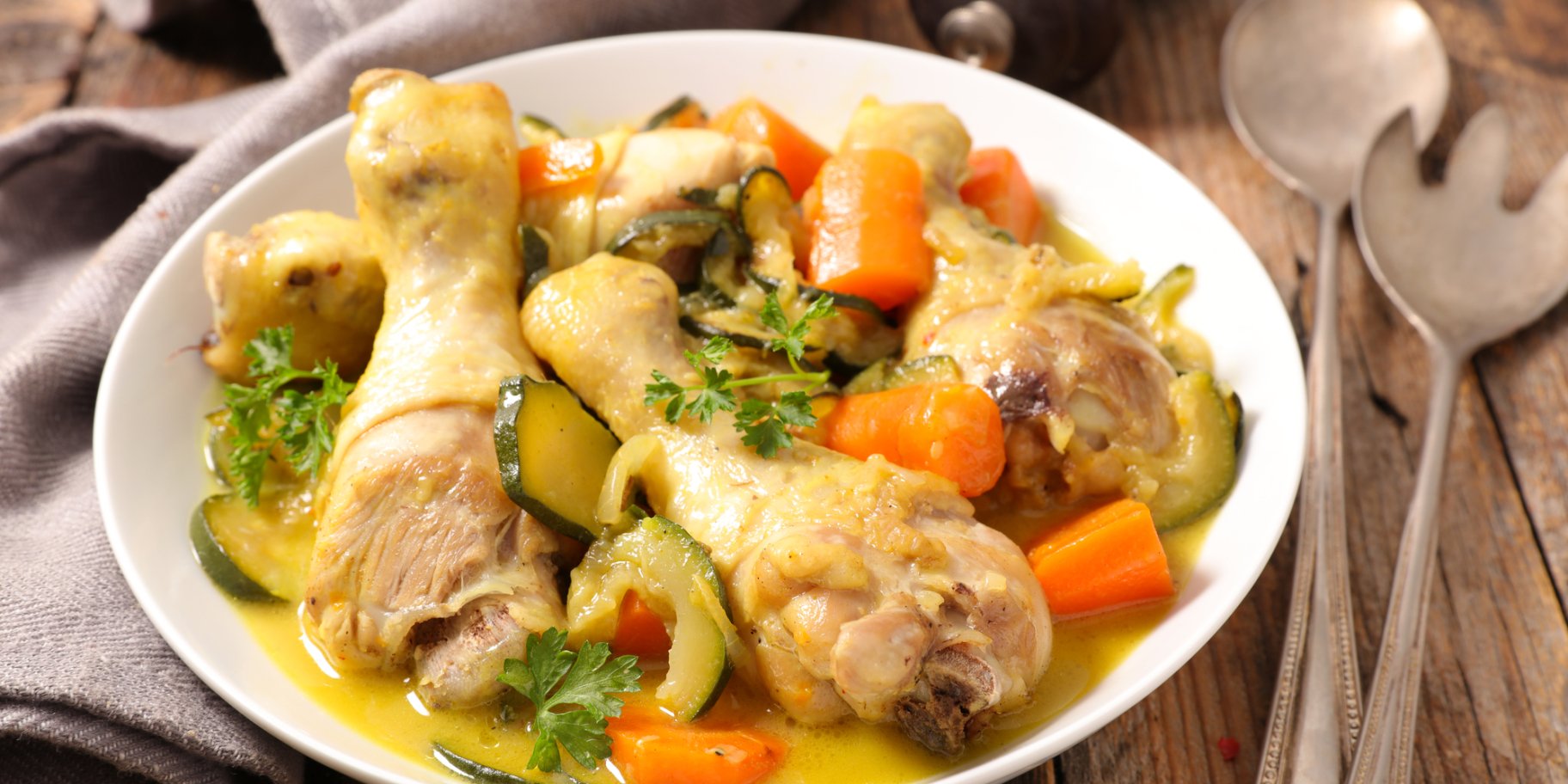 Вареные куриные голени