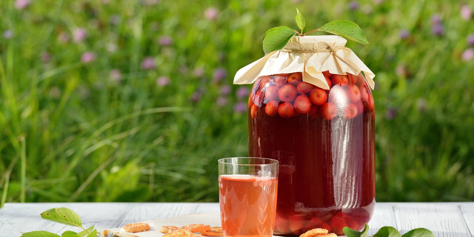 Компот из вишен