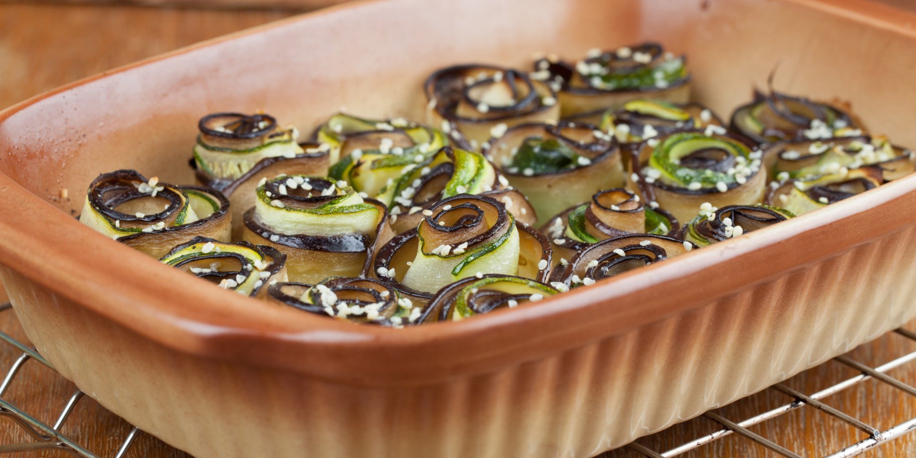 Рулетики з кабачків і баклажанів з начинкою