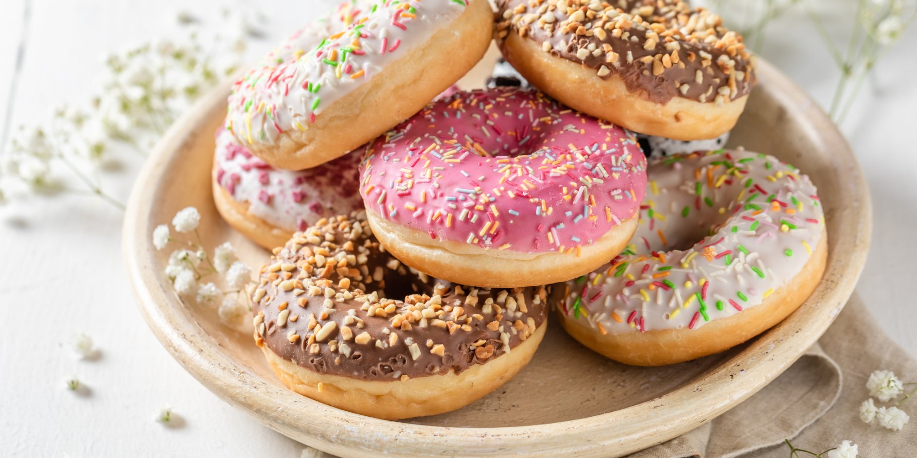 Пасхальные пончики с глазурью