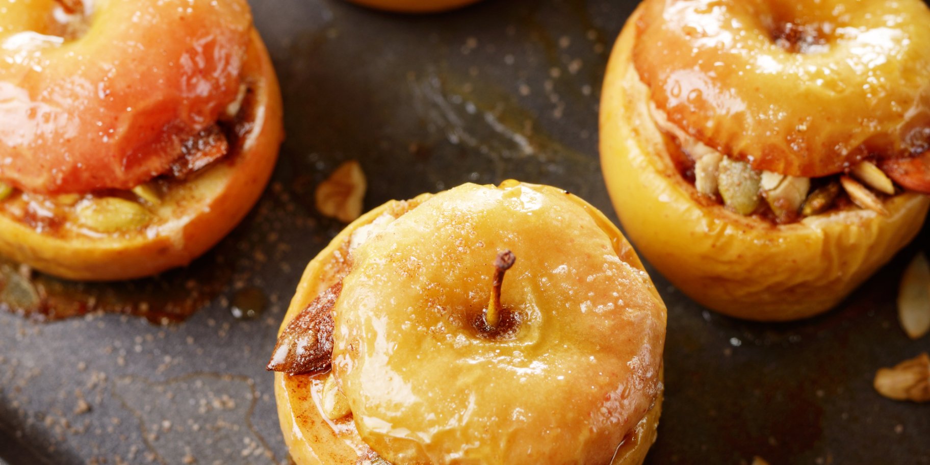 Фаршированные печеные яблоки