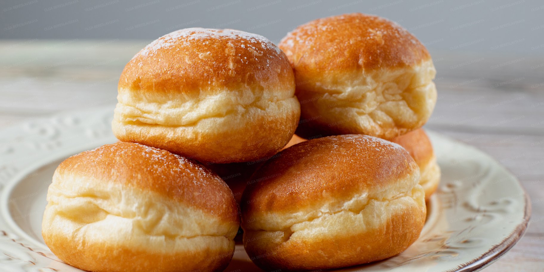 Пончики з ванільною начинкою