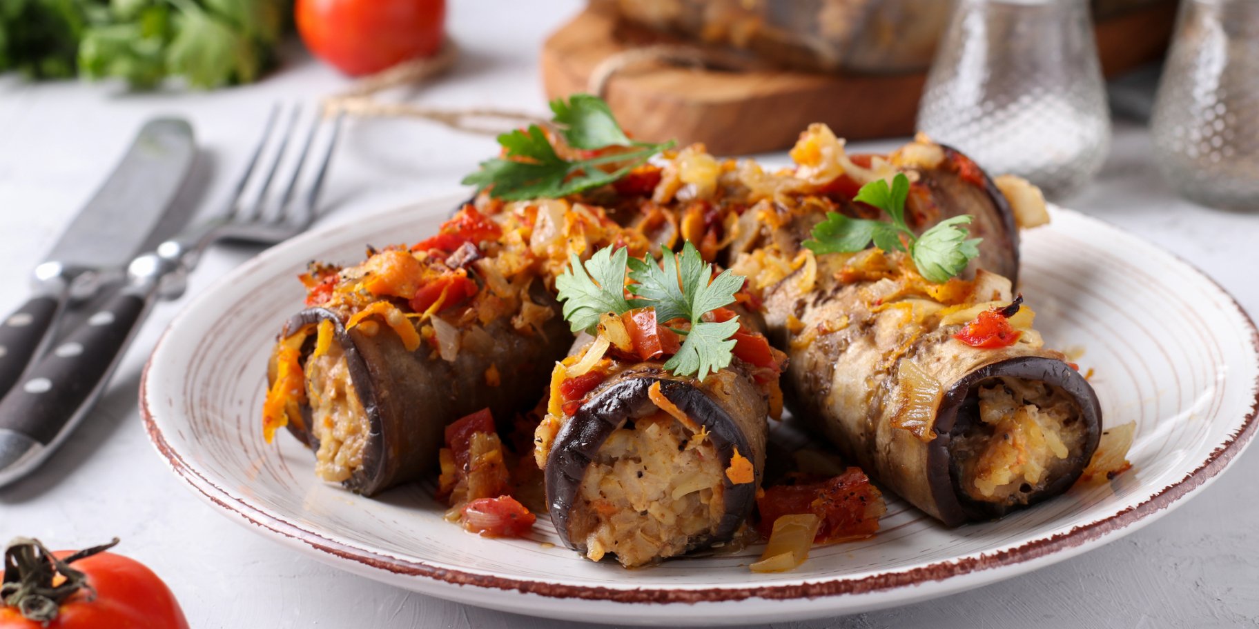 Баклажаны с фаршем и рисом в духовке