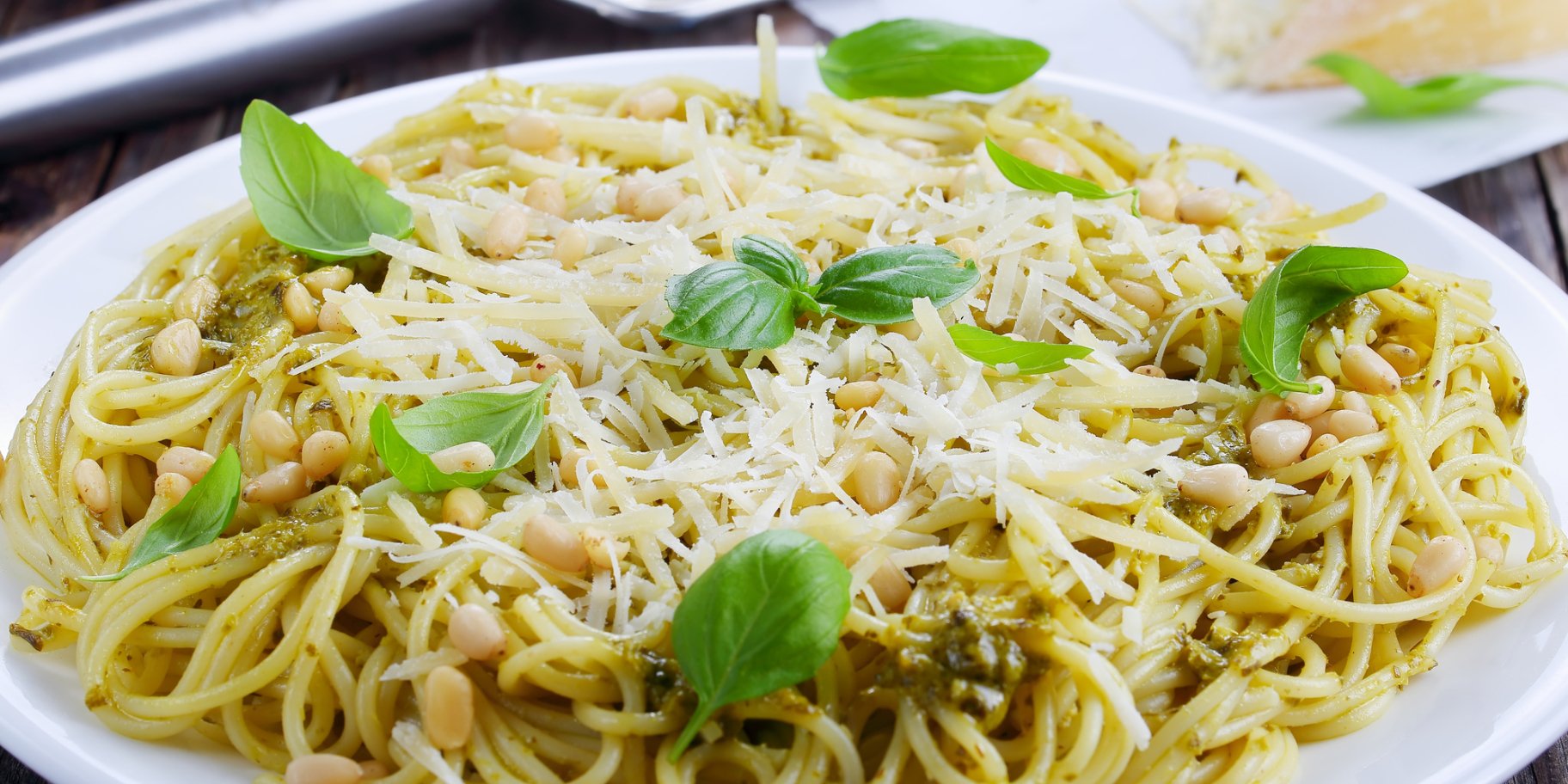 паста фреска із соусом песто та овочами