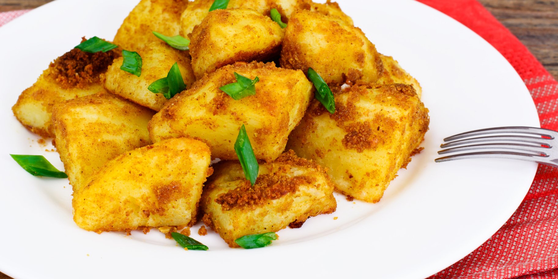 Запечена картопля в панірувальних сухарях