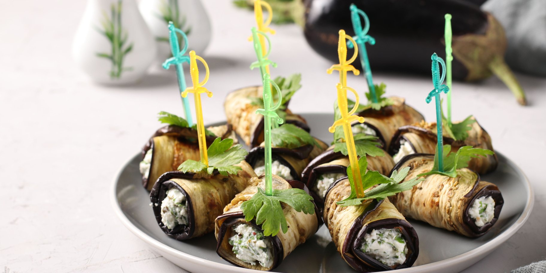 Рулетики з баклажанів із сиром