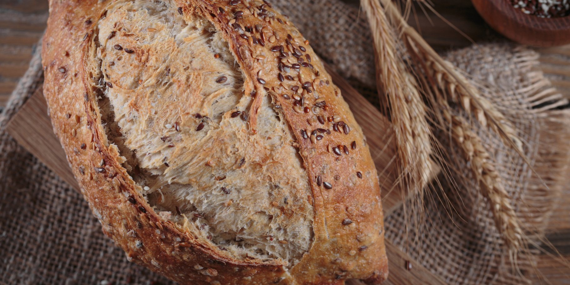 Спельтовый хлеб с льном