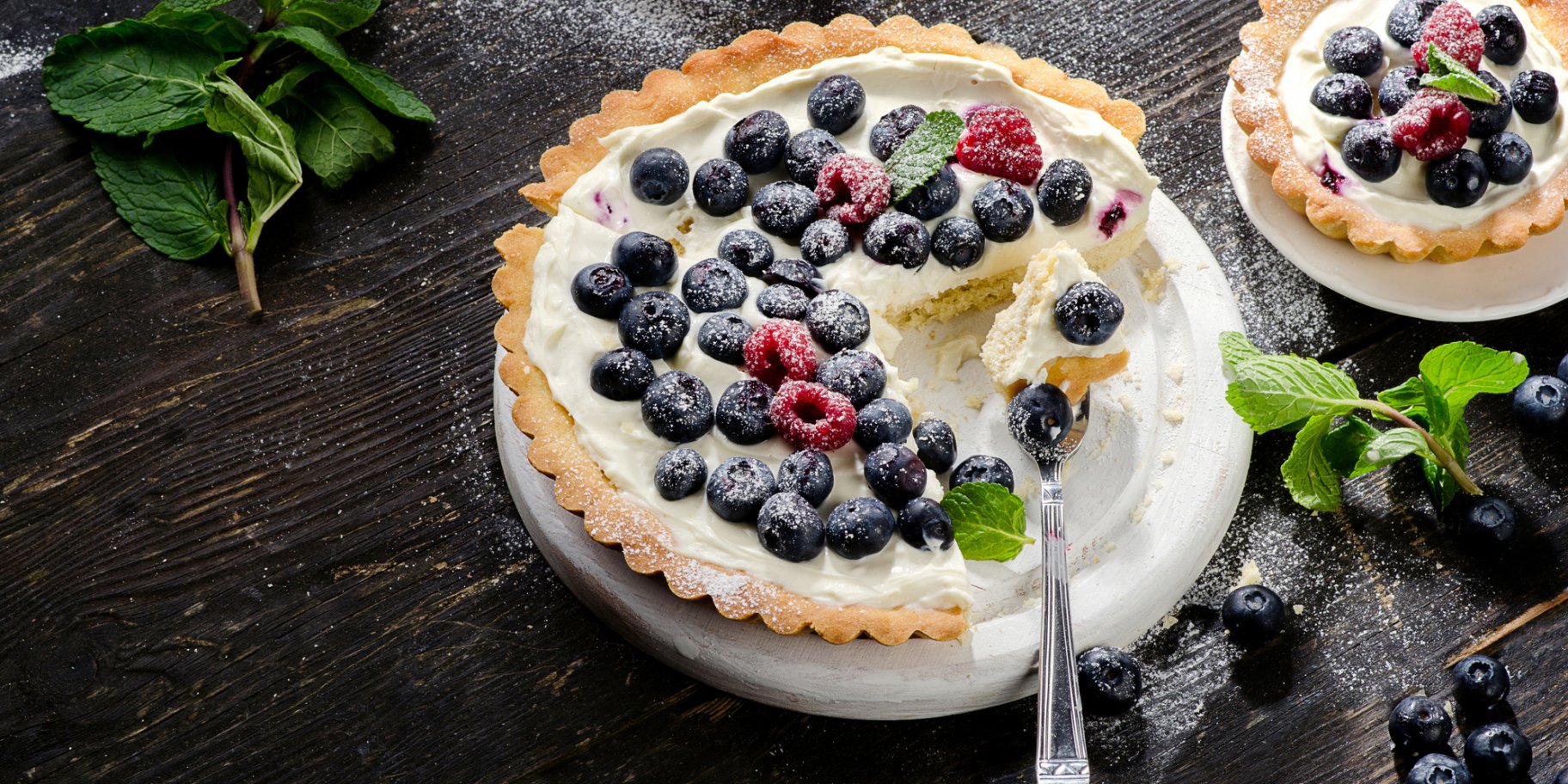 Сирний торт з йогуртом і вершками