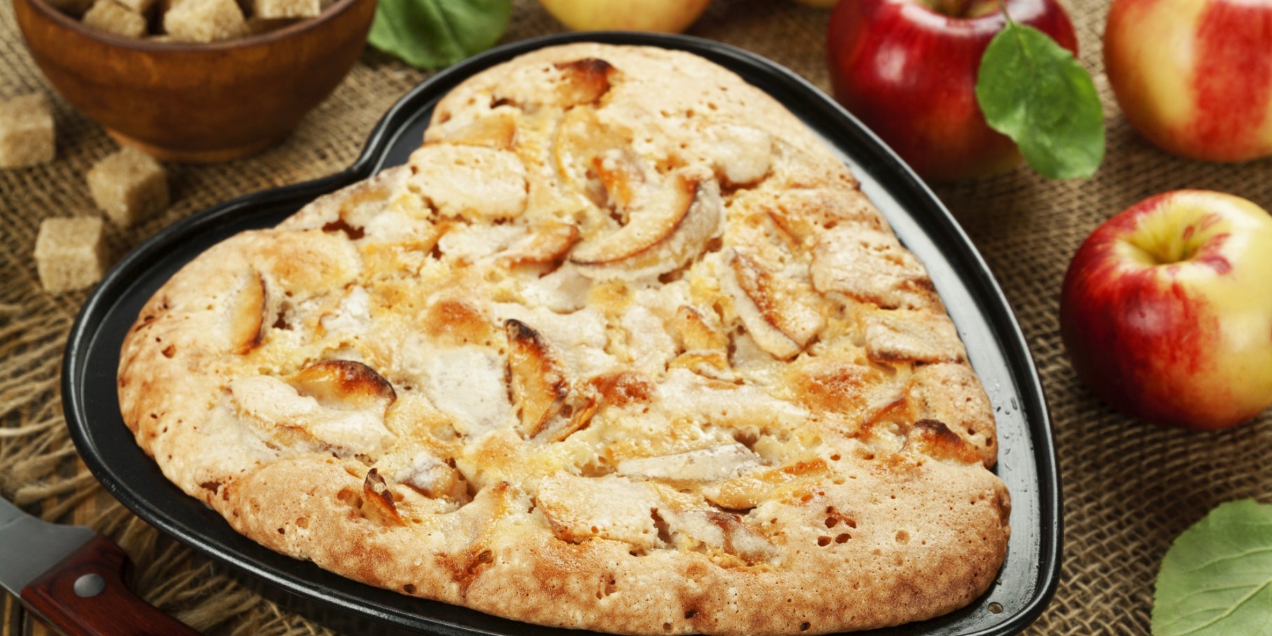 Яблочный пирог – простой рецепт