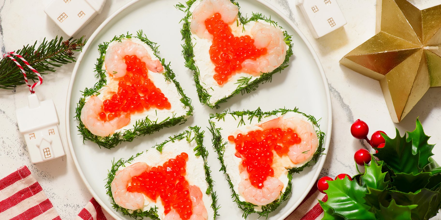 Сердечка з креветками й червоною ікрою