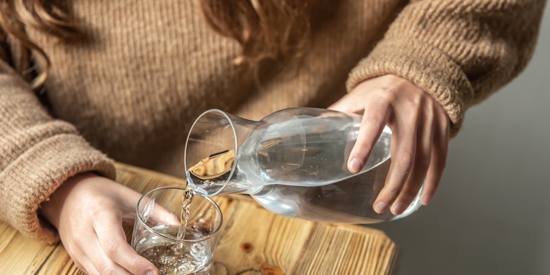 Чи можна пити воду під час їжі