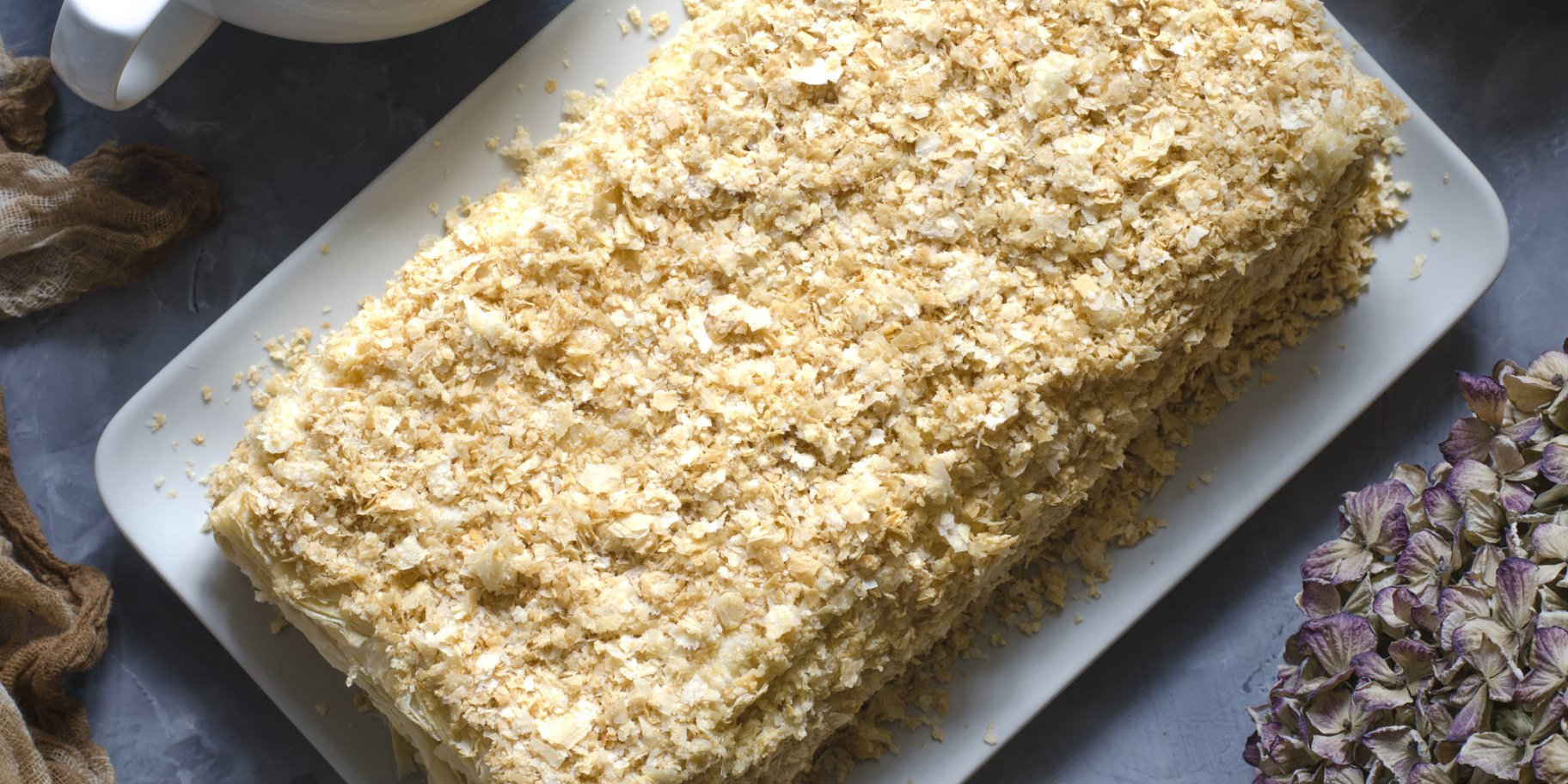 Слоеный пляцок с яблоками