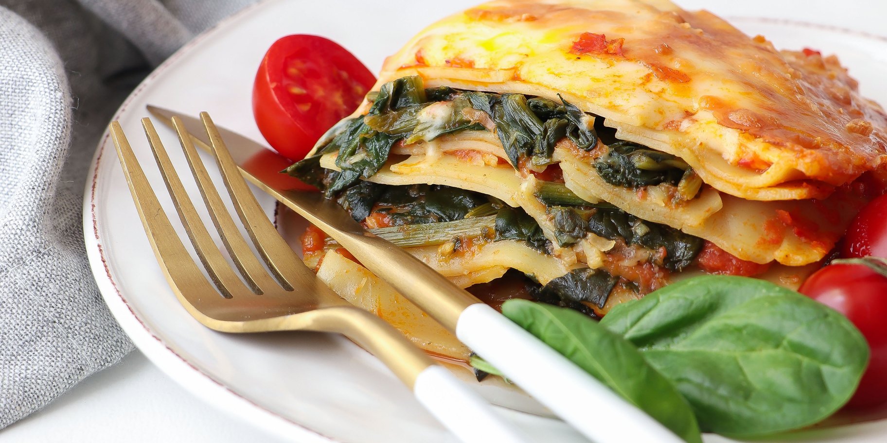 Лазанья зі шпинатом та куркою