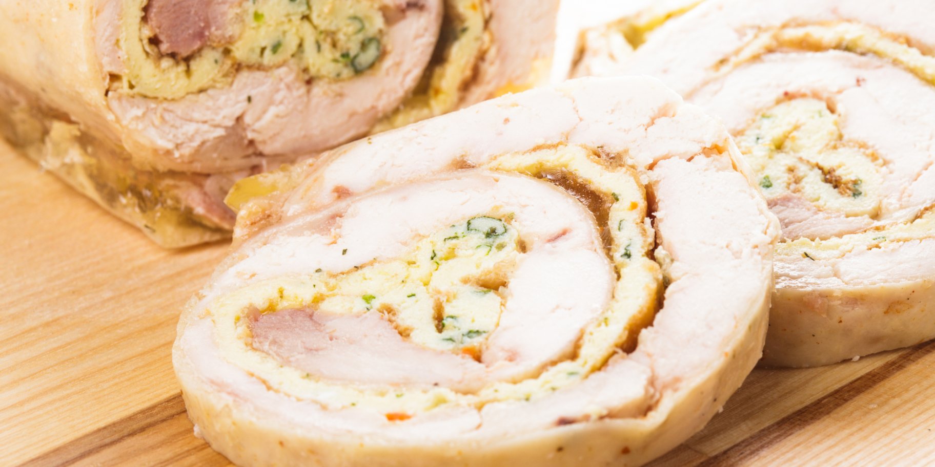 сирний рол з курячим фаршем