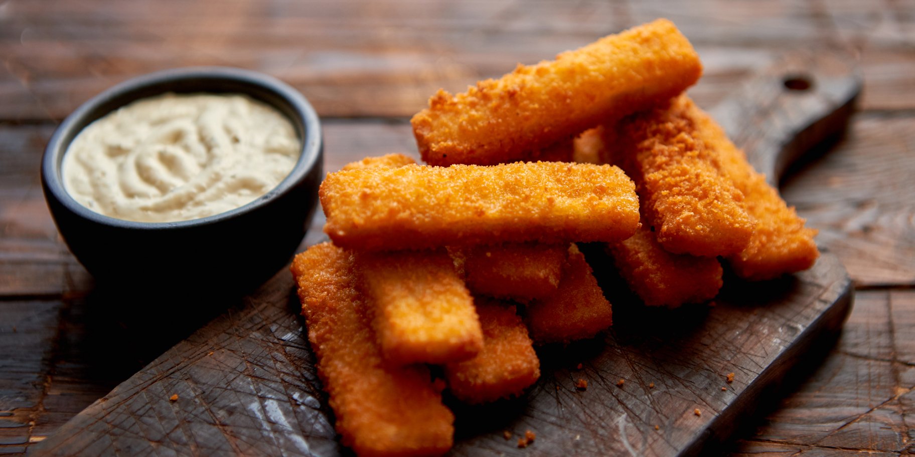 Рибні палички у паніровці з пармезаном