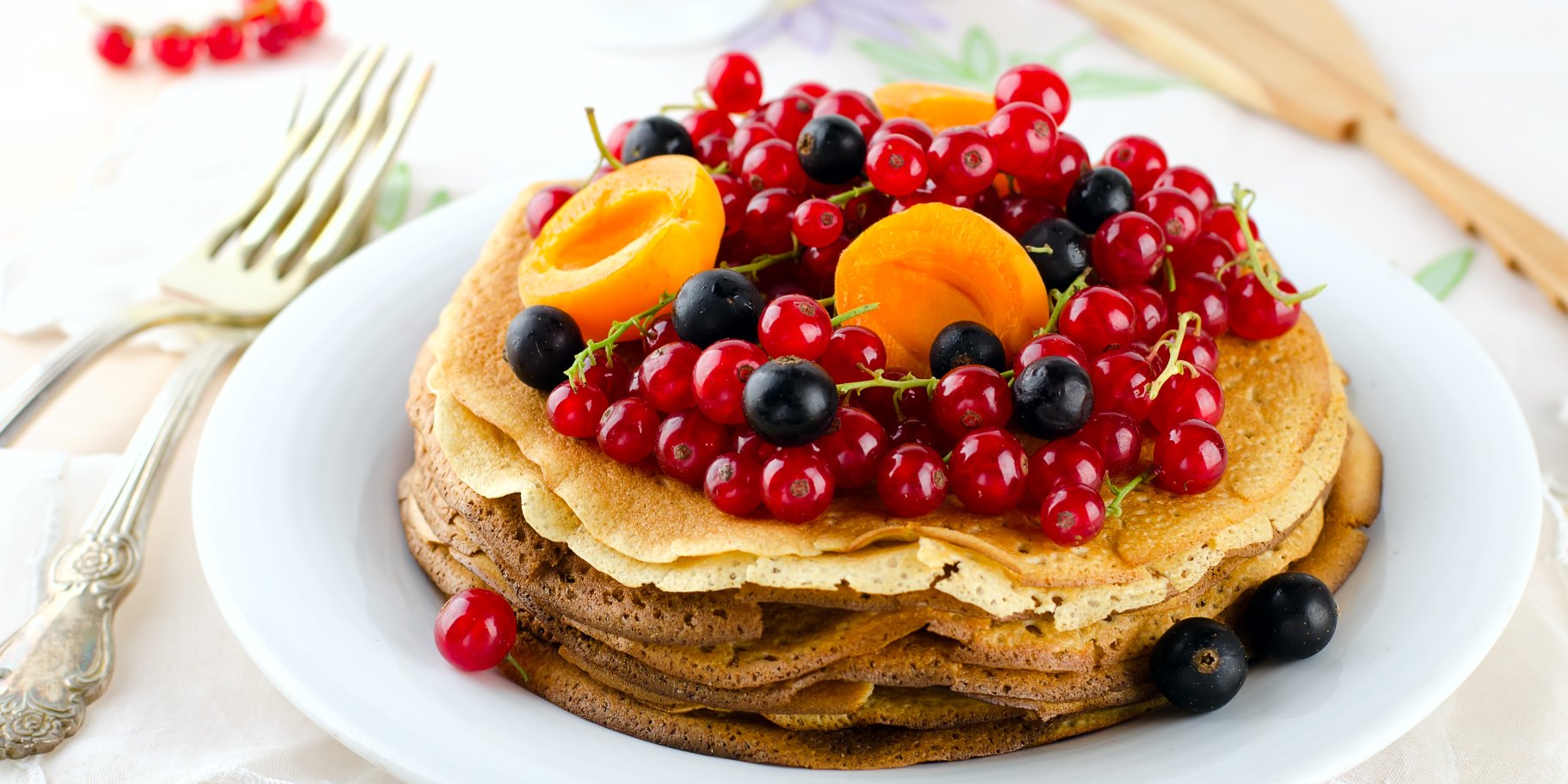 Оладки з абрикосами