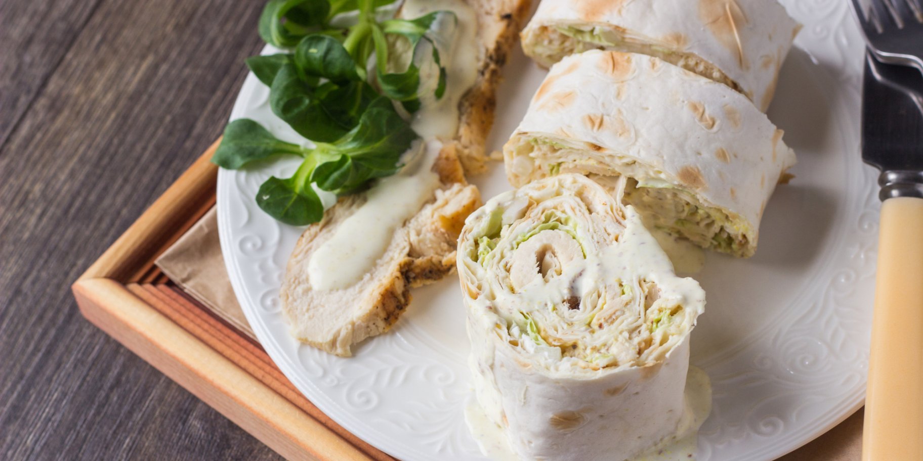 Лаваш с начинкой из кабачков и курицы