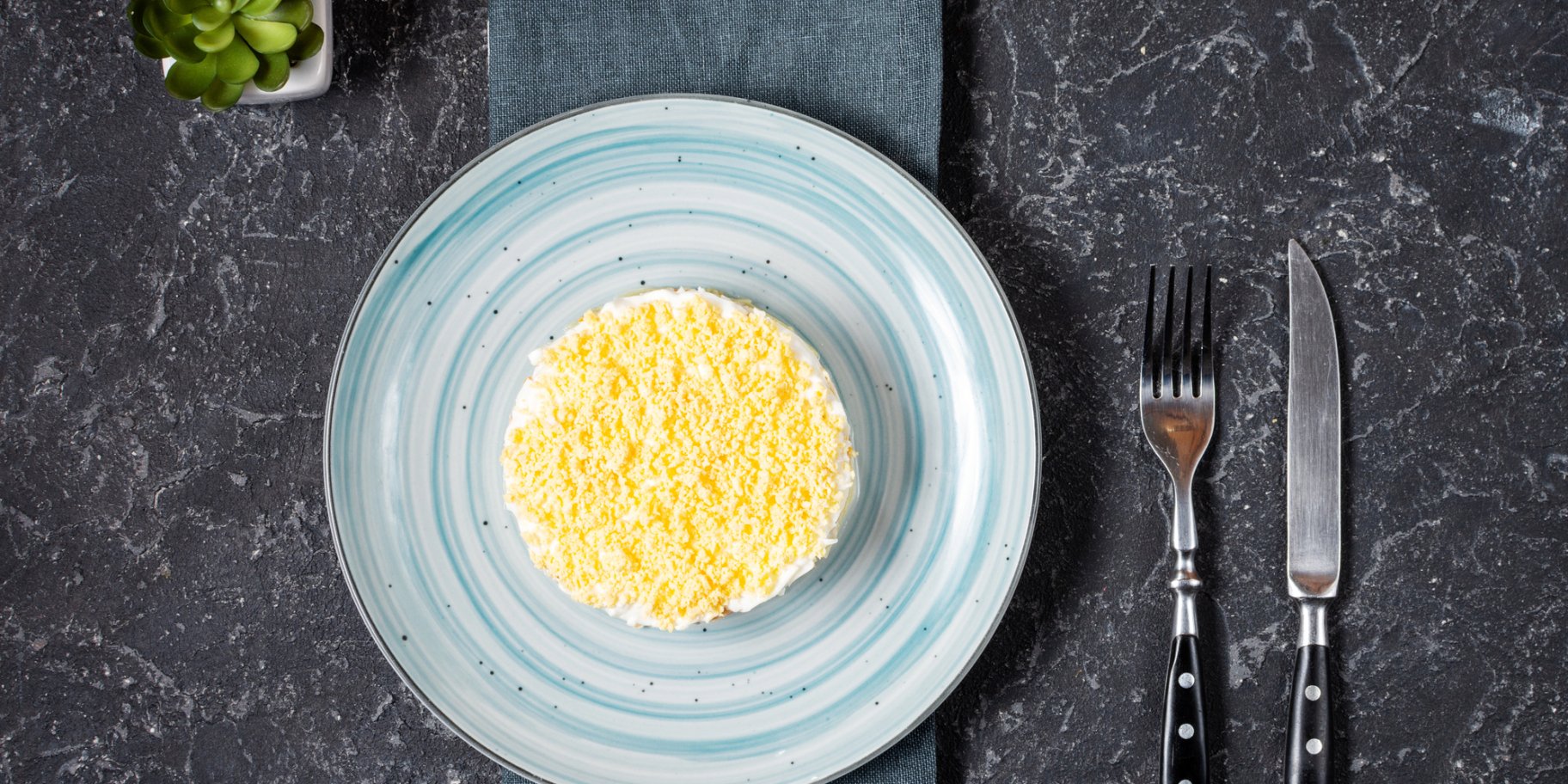 Салат з консервованими сардинами