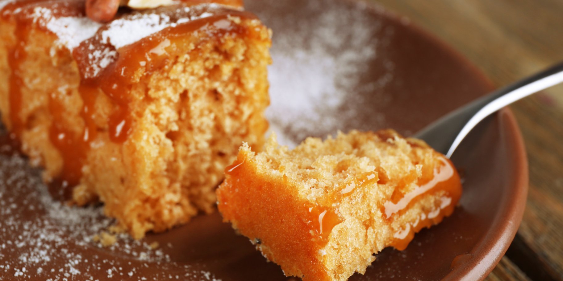 Пирог на простокваше и варенье