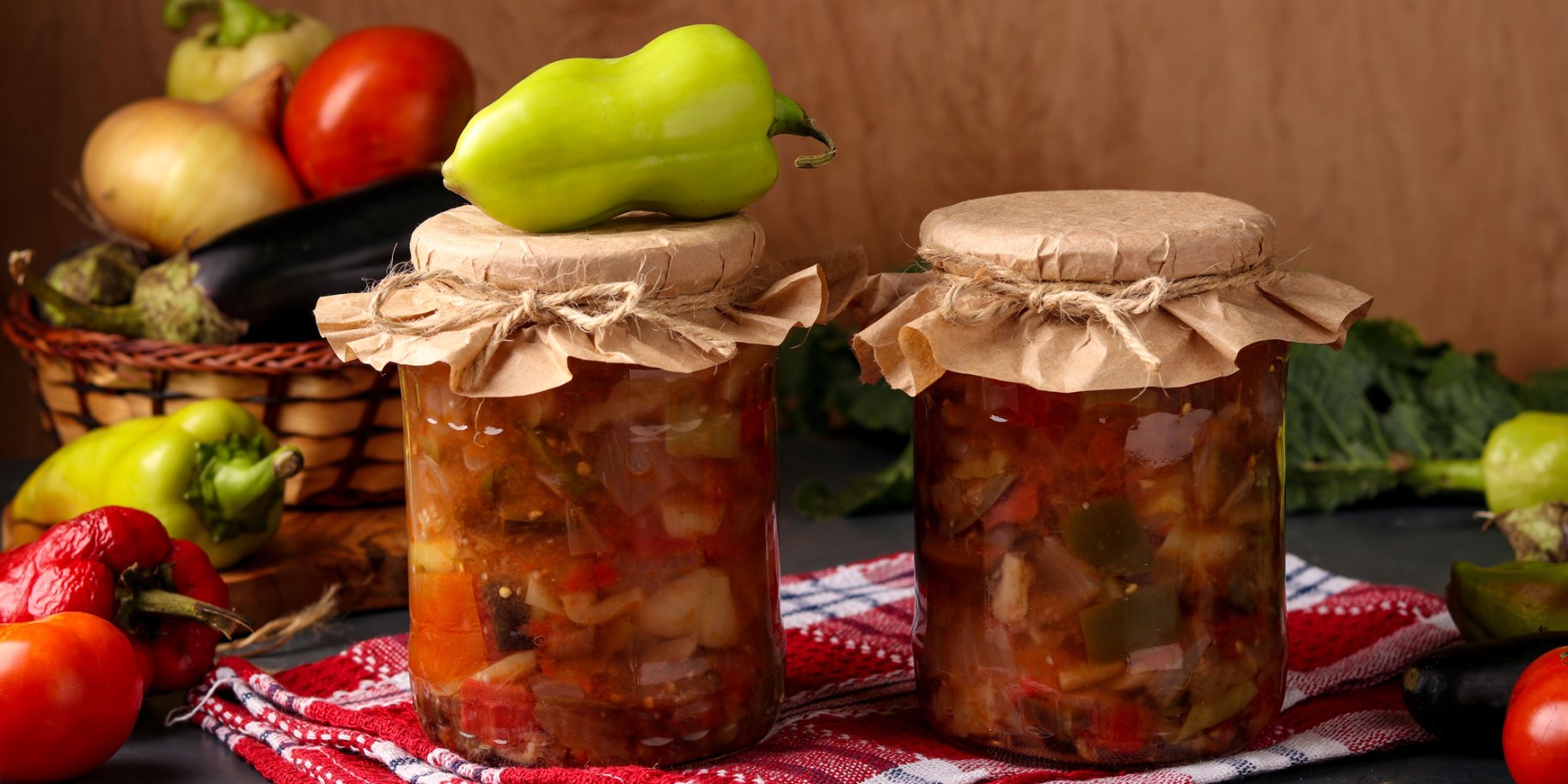 Салат з перцю та моркви на зиму