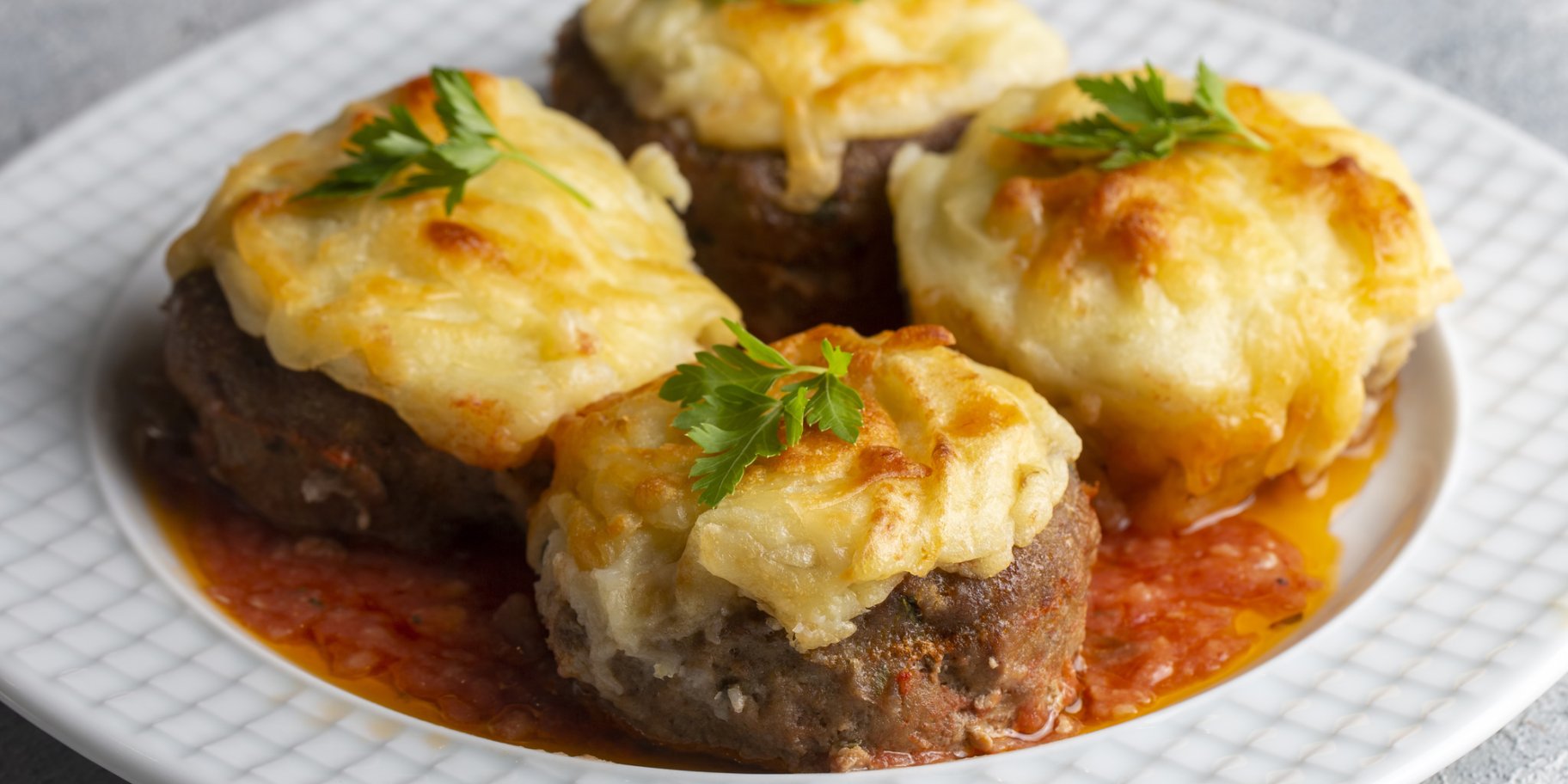 М'ясні гнізда