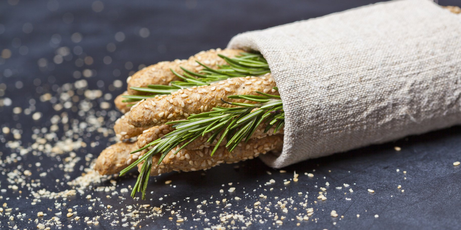 Гриссини с кунжутом