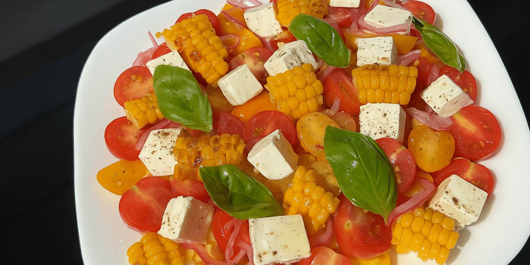 Літній салат із кукурудзою