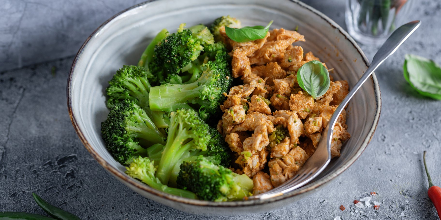 Курятина з броколі