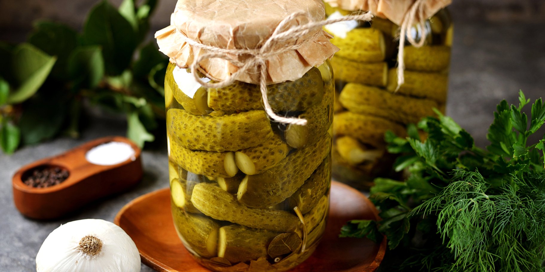 Класичний рецепт солоних огірків