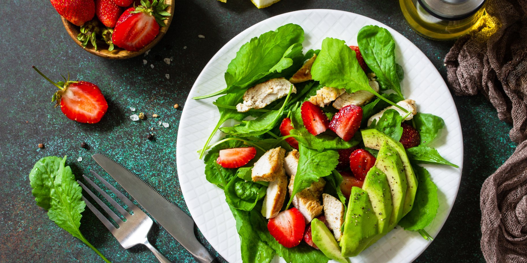 Салат зі шпинату і полуниці