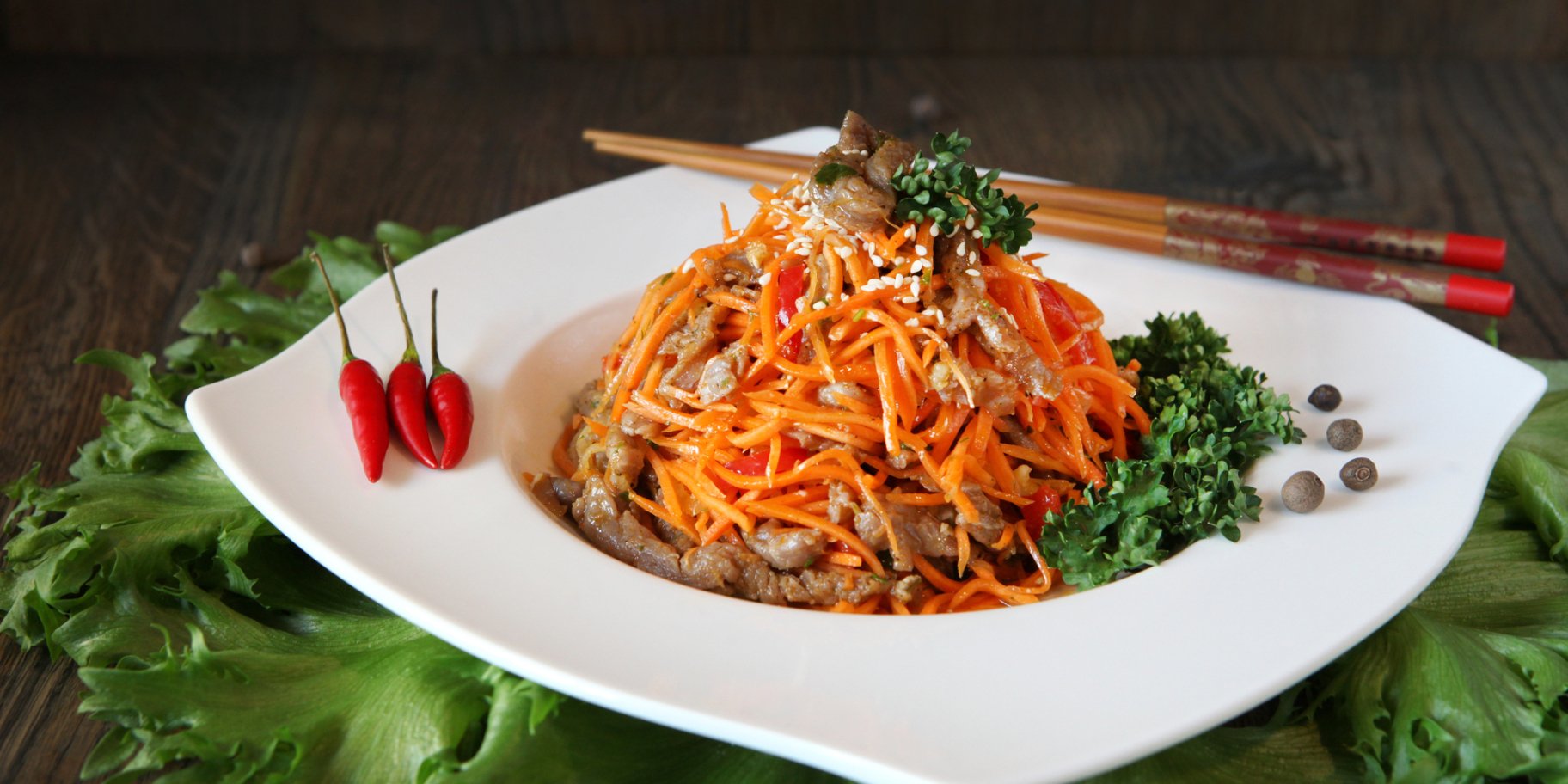 Салат с говядиной, морковью по-корейски и картофелем