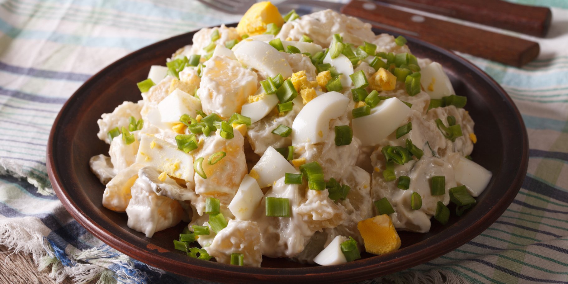 Салат из молодого картофеля