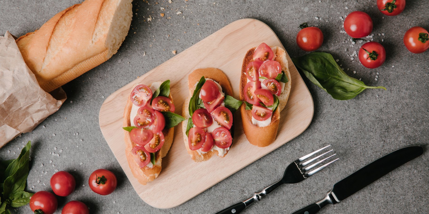 Брускети з рибою