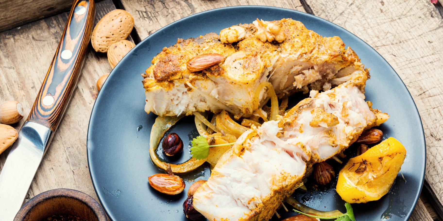 Запечений стейк з товстолобика