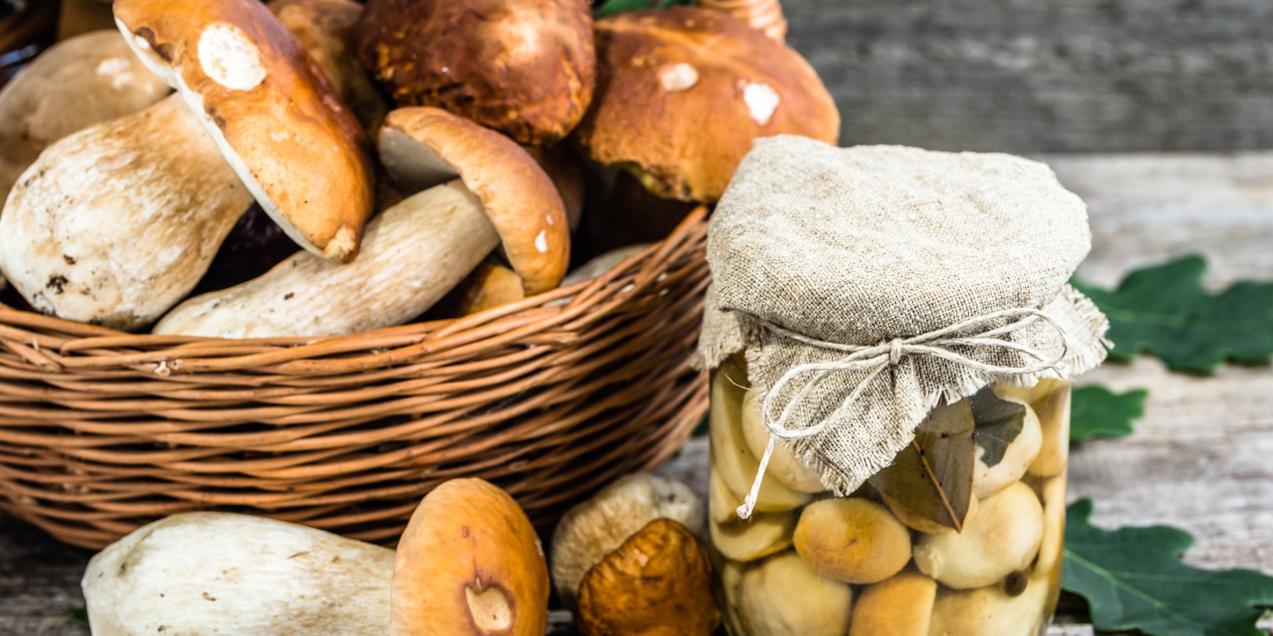 Маринованные белые грибыМаринованные белые грибы