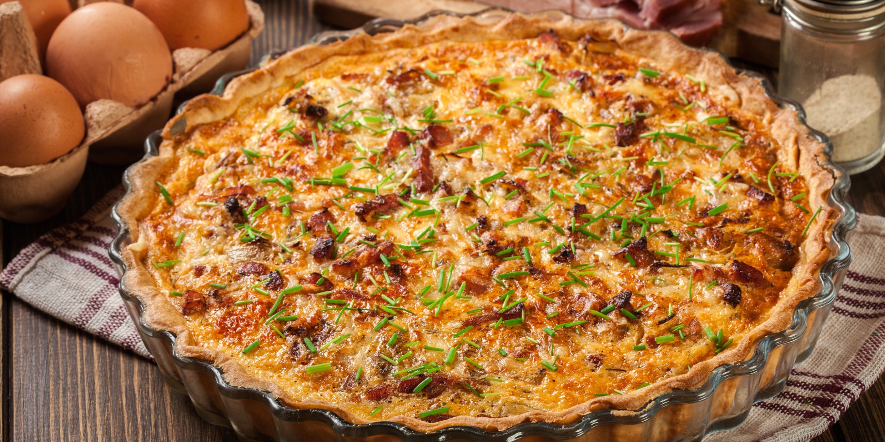 Киш с беконом и сыром